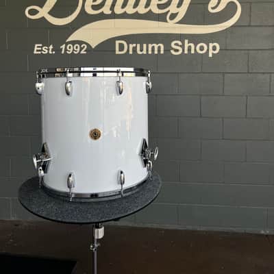 Gretsch USA Custom 16x16" Floor Tom in Solid White Nitron