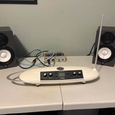 Moog Theremini Theremin 2018 - Present - White