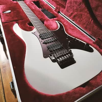 Ibanez RG2550Z Prestige