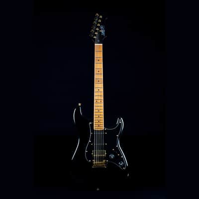 Jet JS-400 BK G Electric Guitar, Black, Gold Hardware