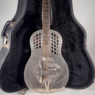 2000 National Style 1 Tricone Round Neck Resonator Guitar w/OHSC