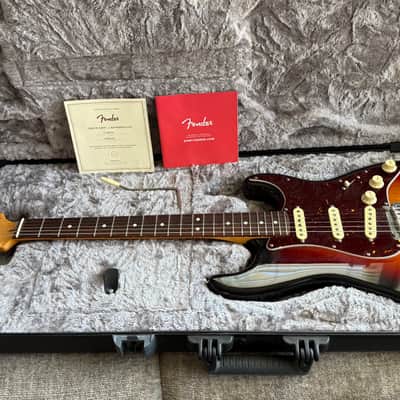 Fender American Professional II Stratocaster with Rosewood Fretboard 2023 - 2024 - Burgundy Mist Metallic