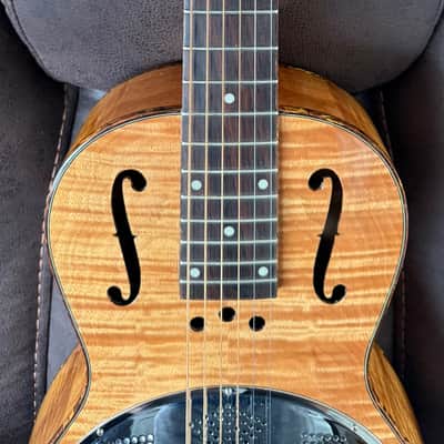 Republic Triolian Resonator Guitar - Natural Flamed Maple