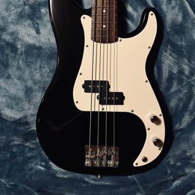 Squier Affinity Precision Bass 2001 - Black