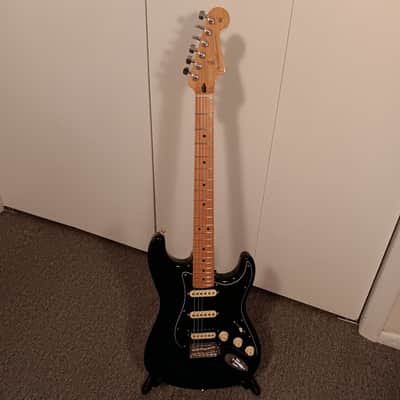 Fender Player Stratocaster HSS Plus Top with Maple Fretboard 2019 - 2021 - Blue Burst