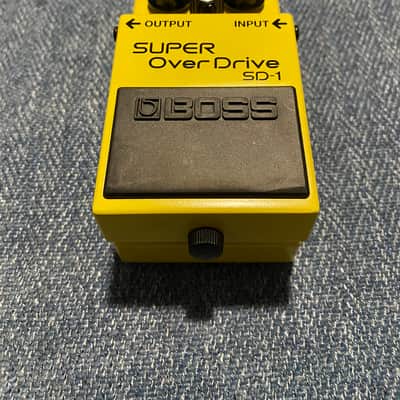 Boss SD-1 Super OverDrive (Silver Label) 1997 - Present - Yellow