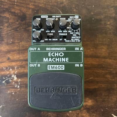 BEHRINGER EM600 ECHO MACHINE