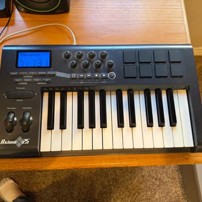 M-Audio Axiom 25 Key USB MIDI Keyboard Controller 2000s - Black