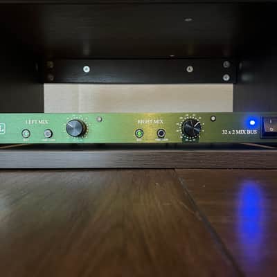 Burl B32 Vancouver 32x2 Summing Box 2010s - Green