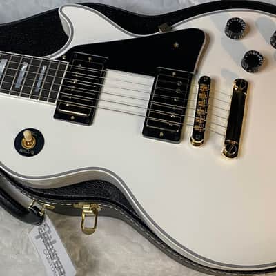 NEW! Gibson Les Paul Custom - Alpine White - Ebony Board - Authorized Dealer - Only 9.5 lbs - G06451