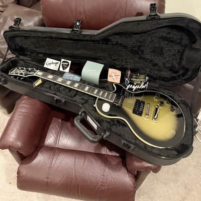 Epiphone Adam Jones Signature Art Series Les Paul Custom 2023 - Frazetta "The Berserker" / Silverburst