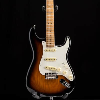 Fender American Professional II Stratocaster Anniversary 2-Color Sunburst