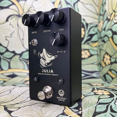 Walrus Audio Julia Analog Chorus/Vibrato V2 - Black