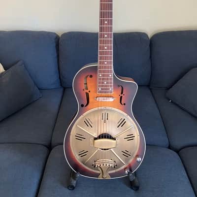 Johnson Resonator Guitar JR-896CE-MA - Short Scale. Electro Acoustic. Honey Satin