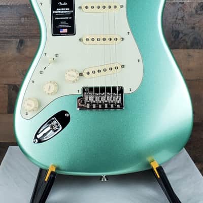 Fender American Professional II Stratocaster Left-Handed with Maple Fretboard Mystic Surf Green, Free Ship, 564