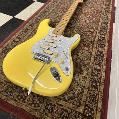 Fender Player Stratocaster w/ Comanche stonewall pickups - Buttercream