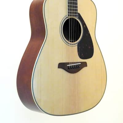 Yamaha FG820 Dreadnought Solid Spruce Top Guitar (Used)