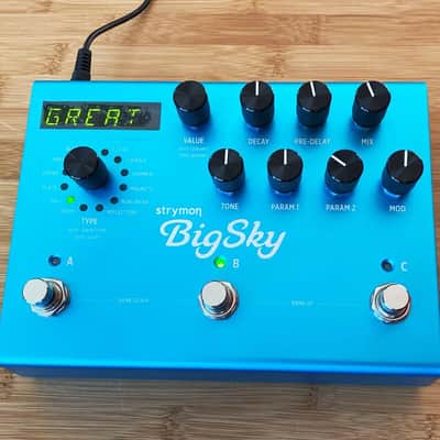 Strymon BigSky Reverberator Reverb Guitar equipment Mint Condition no scratches