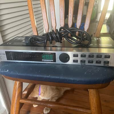 Behringer DSP1124P Feedback Destroyer Pro with rack mount bolts/washers & IEC power cable.
