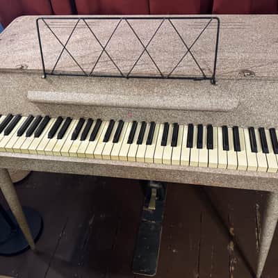 Wurlitzer 112 64-Key Electric Piano 1956 - Beige