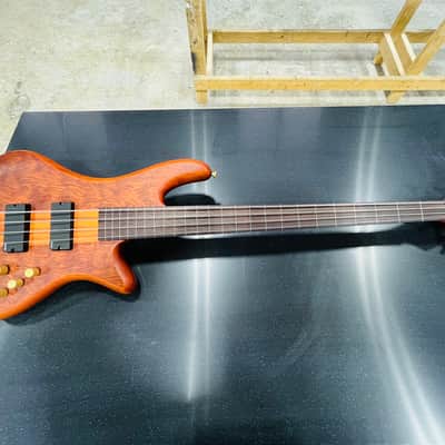Schecter Stiletto Studio-4 FL Honey Satin - Beautiful Satin Finish