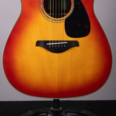 Yamaha FG830 Acoustic Guitar Autumn Burst Solid Top Rosewood Back & Sides