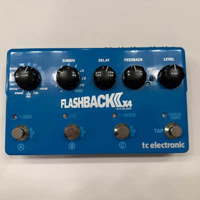 TC Electronic Flashback X4 Delay & Looper True Bypass Guitar Effect Pedal