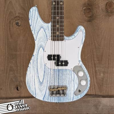 Woodcraft Ampmaster Short Scale Bass Blue Jean w Gig Bag- Used