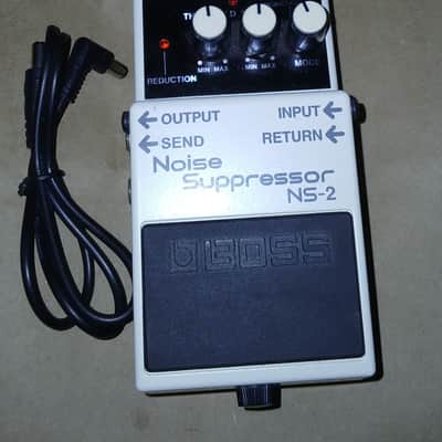 Boss NS-2 Noise Suppressor Guitar or Bass Effects Pedal with cable
