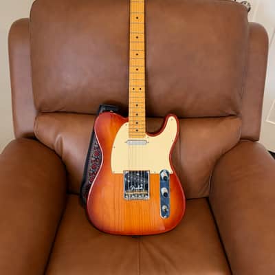 Fender American Professional II Telecaster with Maple Fretboard 2020 - Present Sienna Sunburst