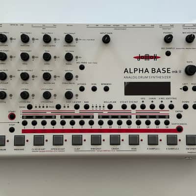 Jomox Alpha Base MK2 MKII Drum Machine Synthesizer Analog Digital Sequencer Roland TR909 1000 Midi