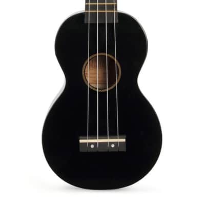 Mahalo MR1-BK Rainbow Soprano Ukulele. Black