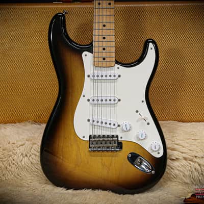 1955 Fender Stratocaster "Sunburst"