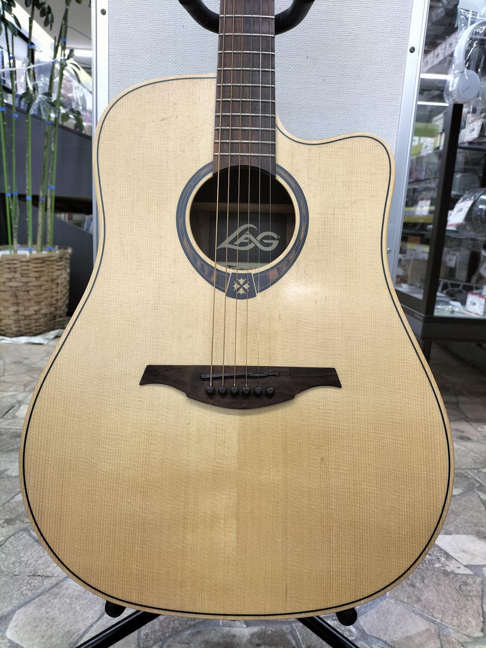 LAG GUITARS Acoustic Guitar T270DCE