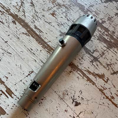 AKG D1200C