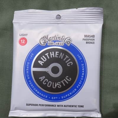 Martin MA540 Authentic Acoustic SP Phosphor Bronze Acoustic Guitar Strings - Light (.012 - .054)