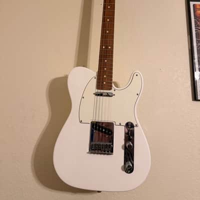 Fender Player Telecaster with Pau Ferro Fretboard 2018 - 2024 - Polar White