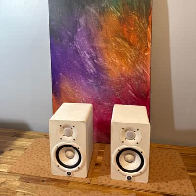 yamaha hs5 pair Powered Speaker Monitor System white