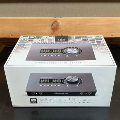 Universal Audio Apollo x4 Thunderbolt 3 Desktop Audio Interface